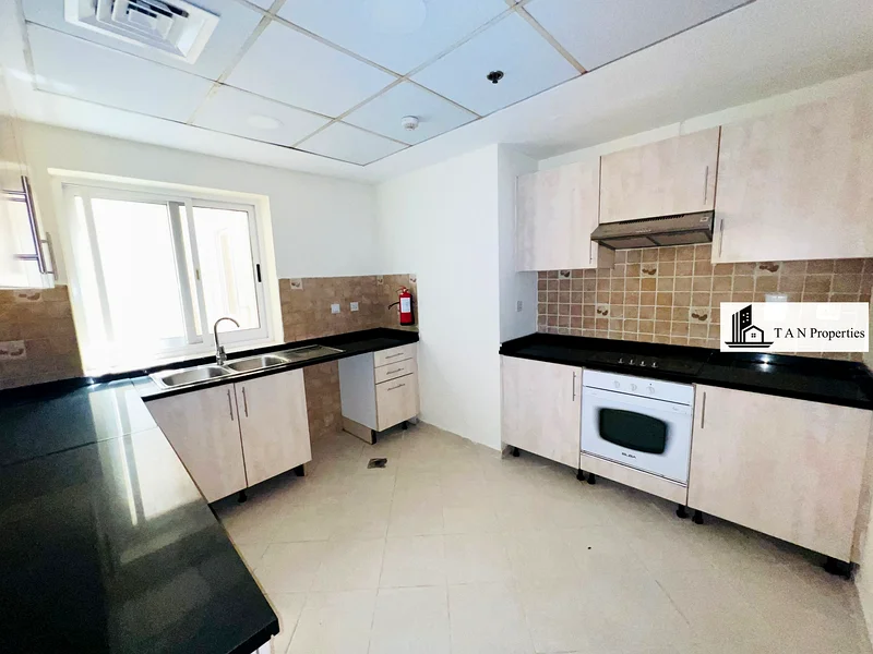 Chiller Free | 2-BHK Spacious Apartment | With Balcony | Prime Location63767363514627113
