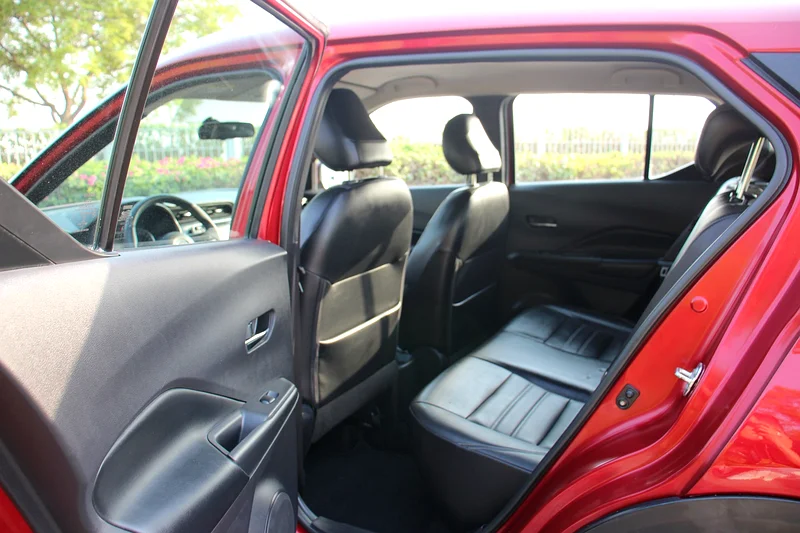 Nissan Kicks 2018 Leather SV (421 x 60) With  Without Down Payment Minimum Salary 300063699058414210114