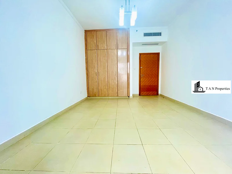 جاهز للانتقال || بالقرب من المترو || موقف سيارات63768941029891114