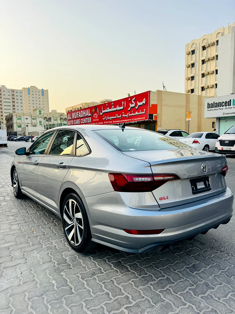 Volkswagen Jetta GLI 202163699034071427112
