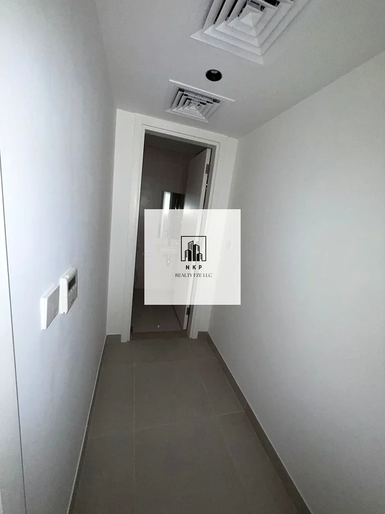 Spacious luxurious brand new 3bhk townhouse63699444495874111