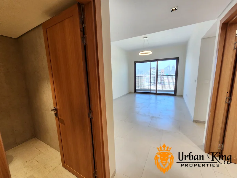 مبنى جديد بالكامل | تخطيط فارغ | طابق عالي63766954994177114