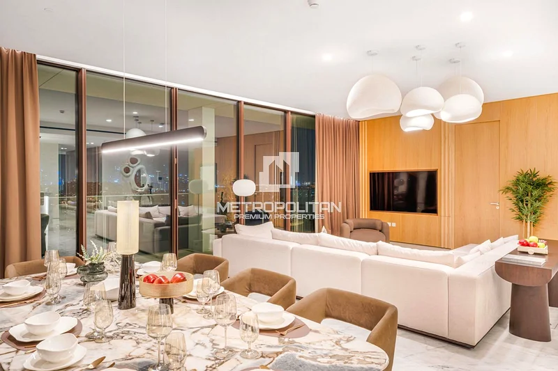 Fully Upgraded | Dual Views | Fully Furnished64010003524865112