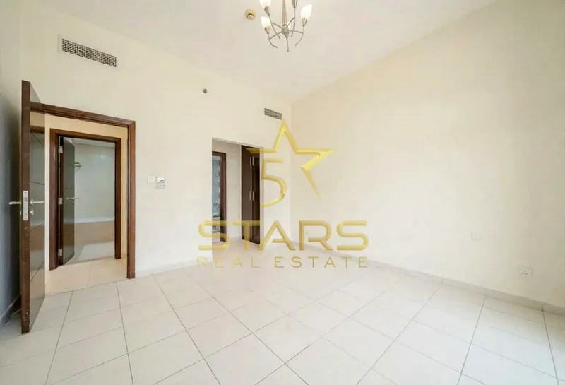 تصميم واسع | منطقة عائلية | موقع متميز63763877541123112
