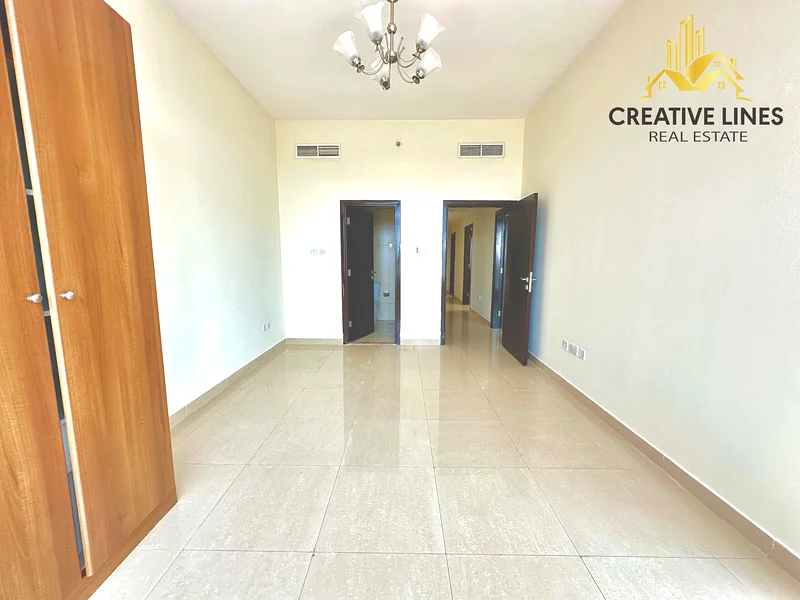 Close To Park Nice 3bhk Available For Family63757164472195114