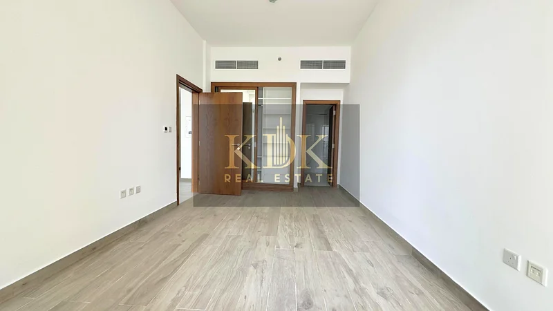 Bigger Size | Prime Location | Vacant63781516218881113