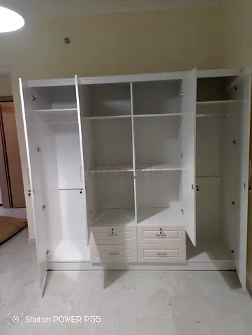 4 door wardrobe selling