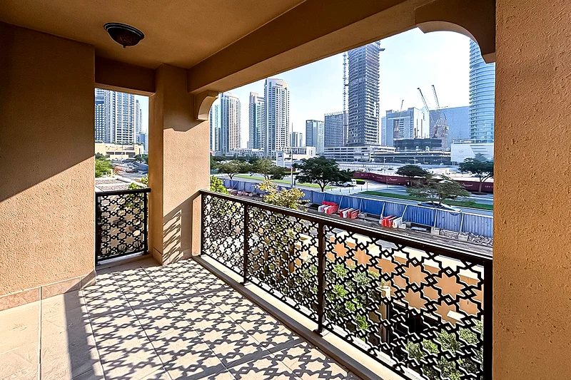 Bright And Spacious | Community View | View Today63772025254147114