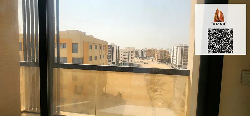 🏡 شقة سنوية للإيجار – الجرف 3 | 2BHK لا تفوت هذه الفرصة الرائعة للعيش في موقع متميز في الجرف 3! ✨ تفاصيل الشقة: 263713885158531114