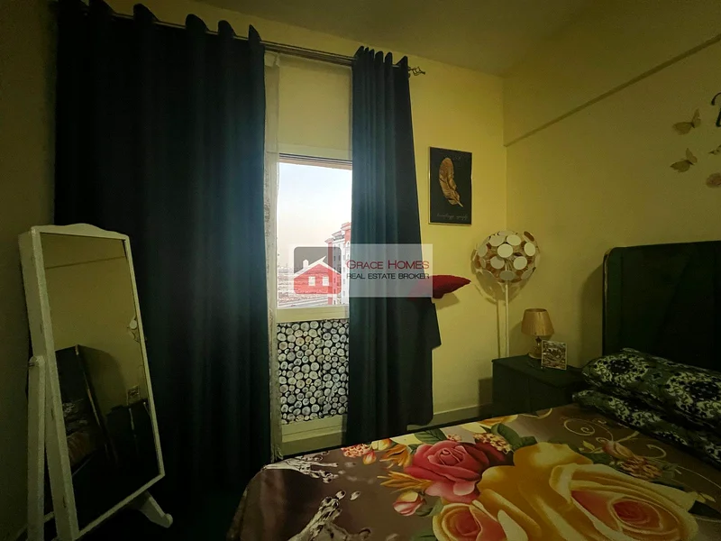 مؤثثة بالكامل وجاهزة للانتقال، شقة بغرفتي نوم في وسط المدينة!63742936600963112