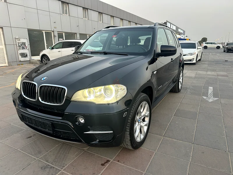 بي إم دبليو X5 منطقة الخليج نظيفة جداً، بدون مشاكل63699052998529111