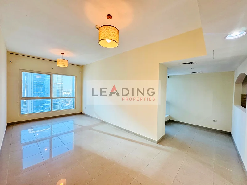 Spacious Layout | Natural Lighting | Prime Location63805079998594112