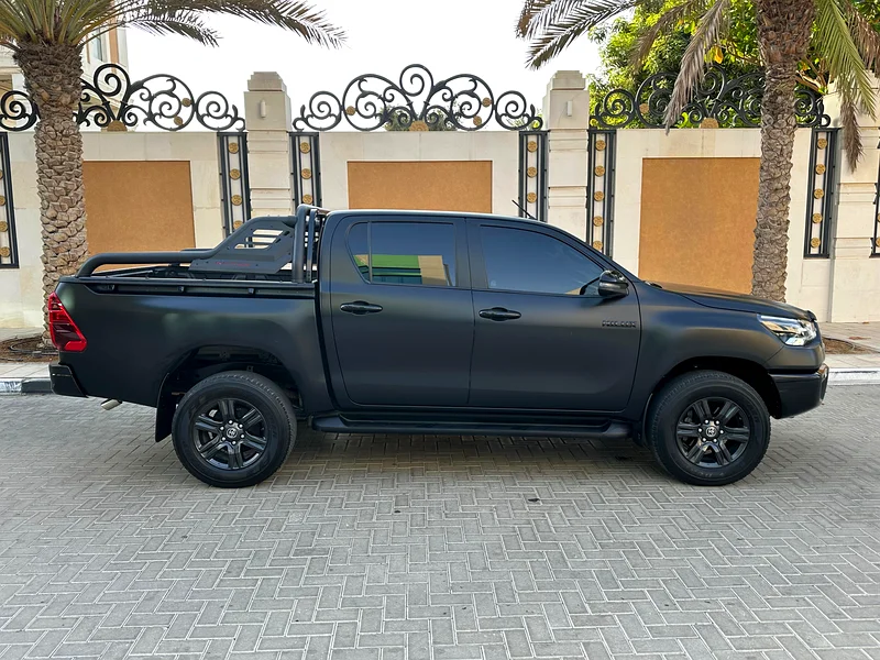 TOYOTA HILUX SR5 2.7L - GCC SPECS - UNDER WARRANTY / 100,000 KM - ACCIDENT FREE - EXCELLENT CONDITION63699052291714114