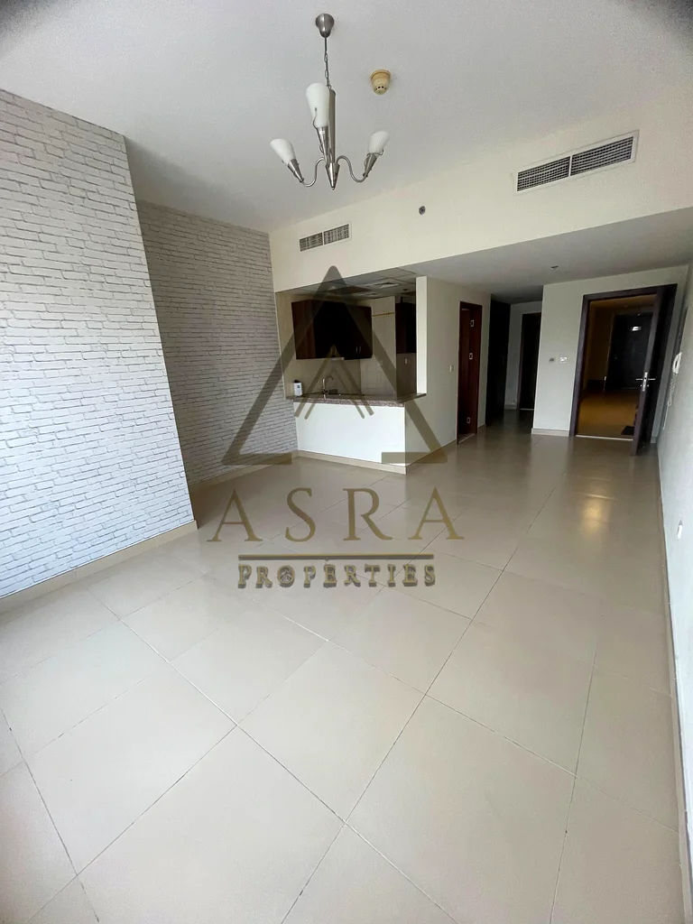 Affordable Rent | Large Studio | Stadium Point63734637085825112
