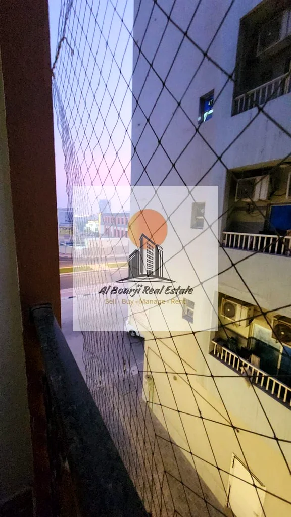 🏠 شقة بغرفة نوم واحدة + صالة للإيجار – الجرف 2، عجمان ✨ مميزات الشقة: غرفة نوم واحدة + صالة واسعة شرفة كبيرة مع تهوية ممتازة63715124095747111