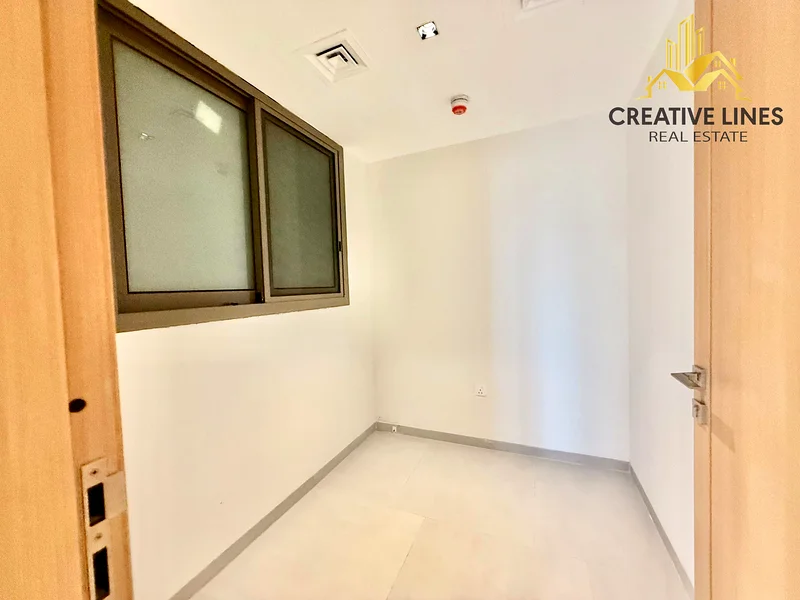 شقة جديدة بالكامل مكونة من 3 غرف نوم / جاهزة للانتقال فورًا / جميع وسائل الراحة /63766955003138112