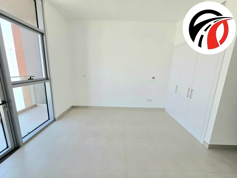 Spacious Apartment ! With Kitchen Appliances ! Ready to Move ! With All Aminities63751682608387112