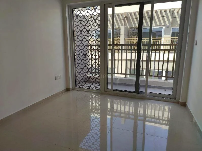 Corner Unit  | Modern Layout  |  Brand new63740681637250114