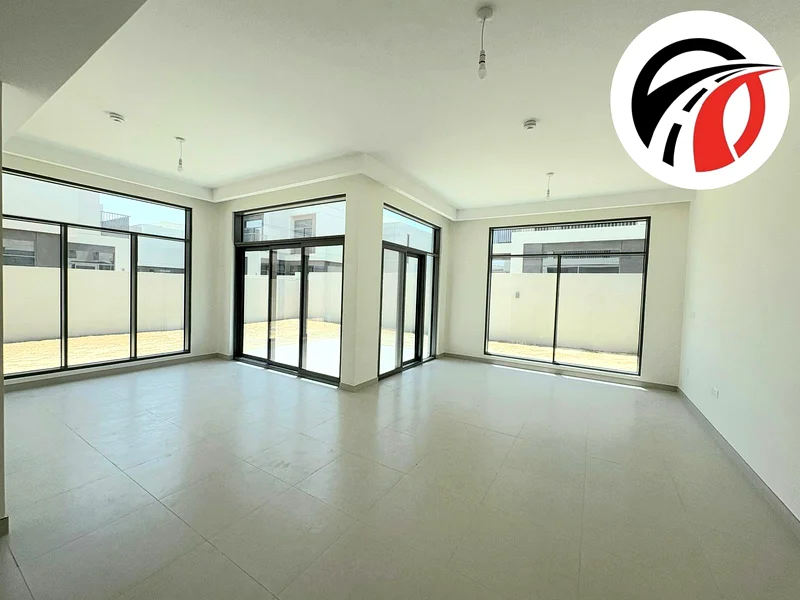 فيلا جديدة تمامًا! أدوات المطبخ! مع غرفة خادمة! واسعة! حديقة خاصة! جاهزة63751983081602111