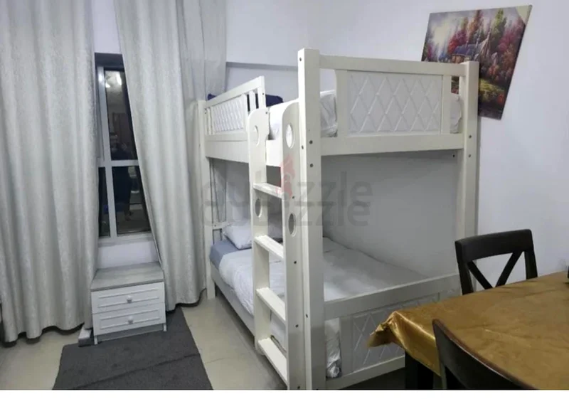 Space in Master Room – Barsha Heights – AED 1000 – Near Metro – Sheikh Zayed Vie63797914074882112