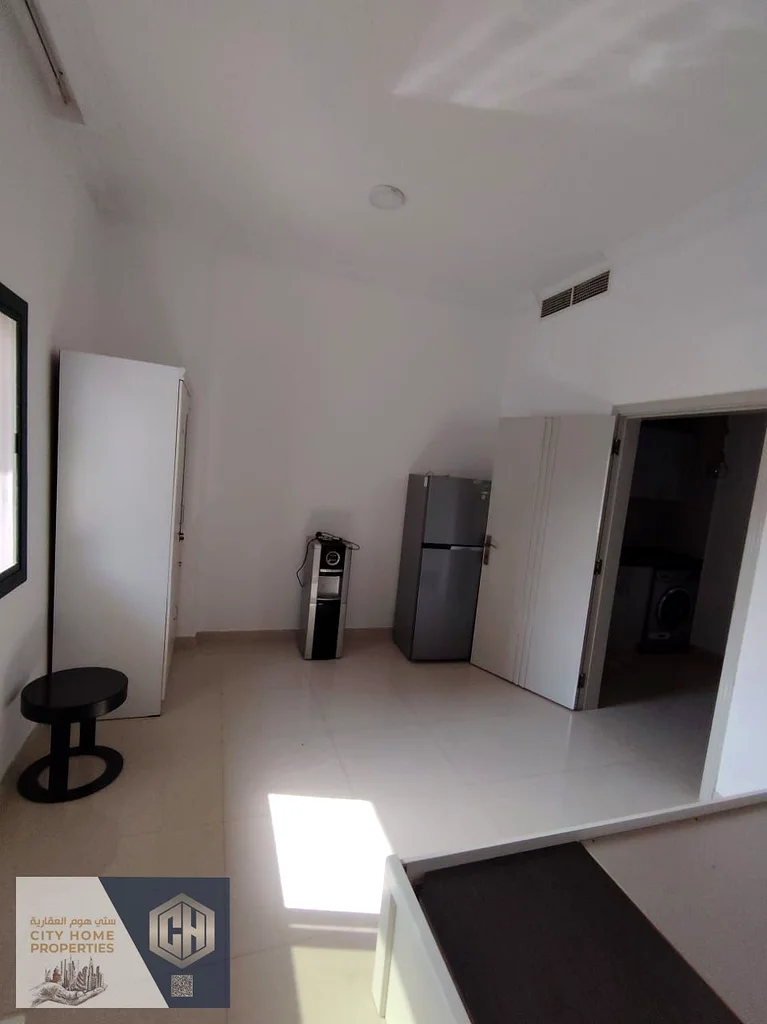 1BHK apartment (one bedroom and hall) in Al Rashidiya, close to all services, located in a prime area with a family building63720775462402112
