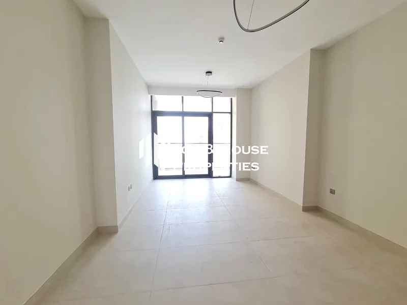 مساحة كبيرة بغرفة نوم واحدة | تخطيط أنيق | جاهز للانتقال63784486665730110