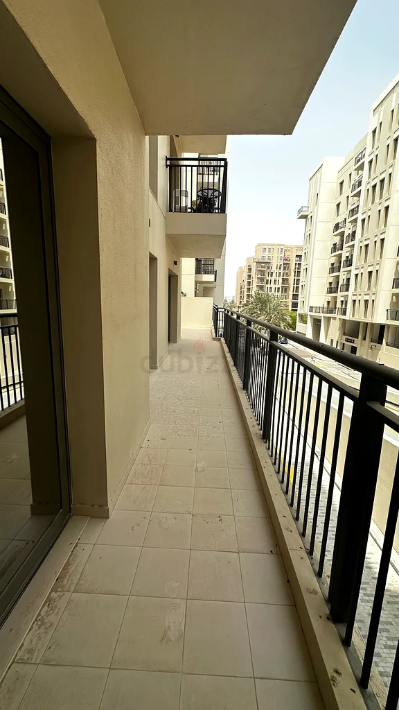 شقة مكونة من غرفتي نوم متاحة للإيجار في تاون سكوير دبي63737083362691112