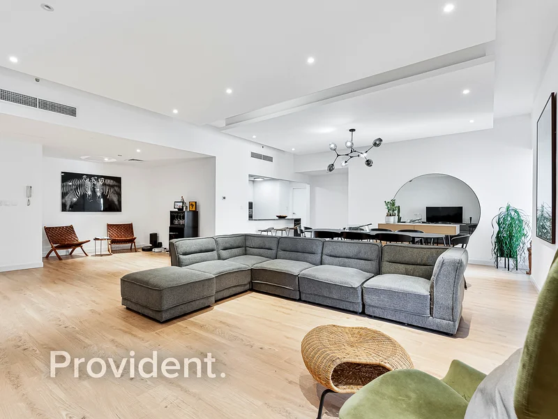7.3% Net ROI | Upgraded | Close to Beach63937052350339111