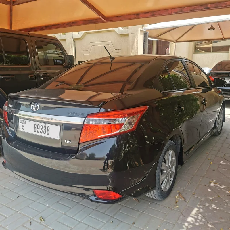 تويوتا ياريس بعنوان نظيف للبيع63699050835586113
