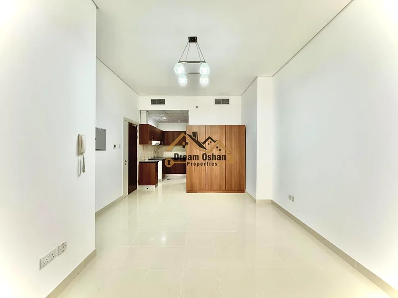بالقرب من برج الإمارات - قريب من المول المركزي63747629616003110