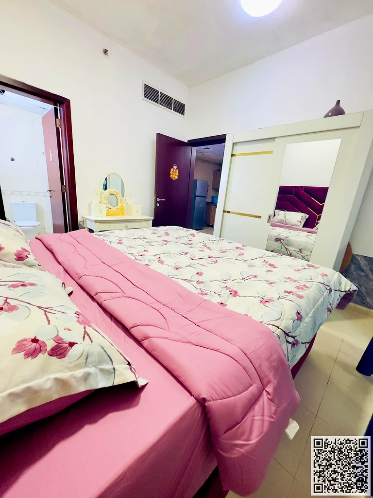 Fully furnished one-bedroom apartment ( 2 bathrooms ) with a hall, with balcony, including all services, with private parking.63838333452290114