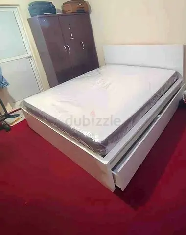 Malam king size bed 180/200cm bed with 2 storage drawers underneath and Ikea mattress
