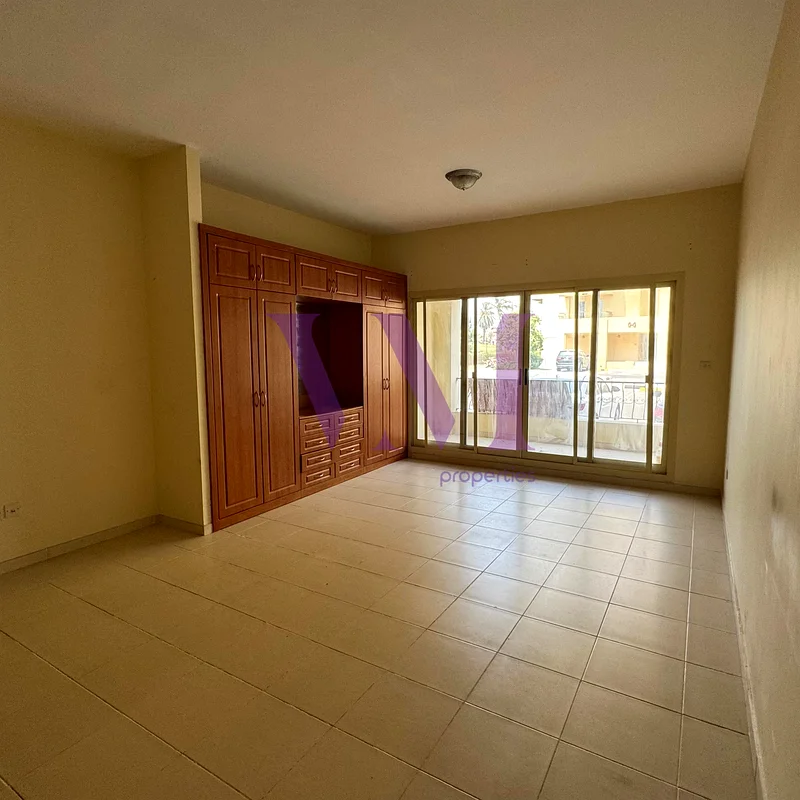 Studio Apartment | Parking view63858882177795114