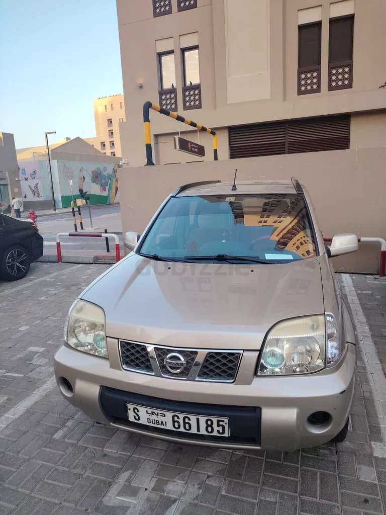 نيسان زيتريال بحالة جيدة63700287109251110