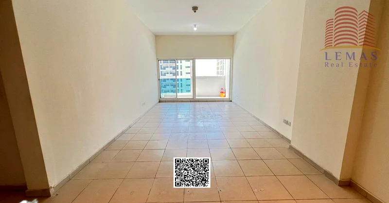 Two bedrooms, a hall, and a closed kitchen. Down payment: 298,70963889910218883112