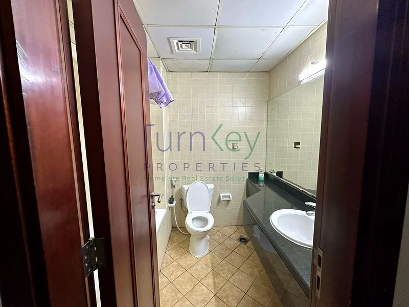 WELL MAINTAINED STUDIO WITH BALCONY63808221900033111