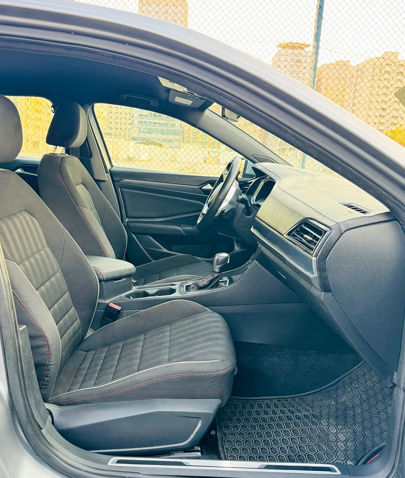 Volkswagen Jetta GLI 202163699034071427114