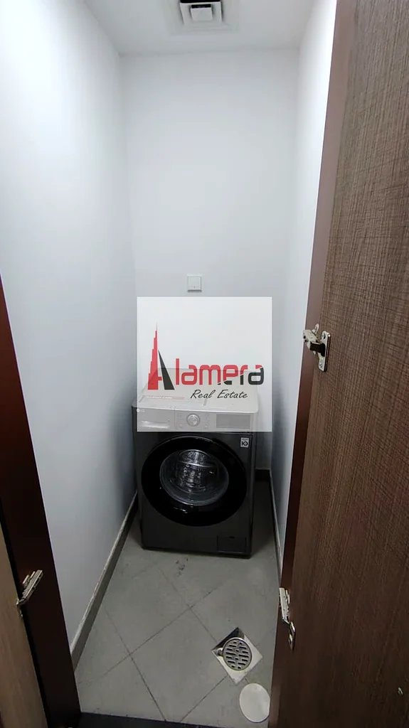 1 Large BHK Apartment w/ Laundry room | Road View | Full Building Facilities | 1 Parking63742846612227112