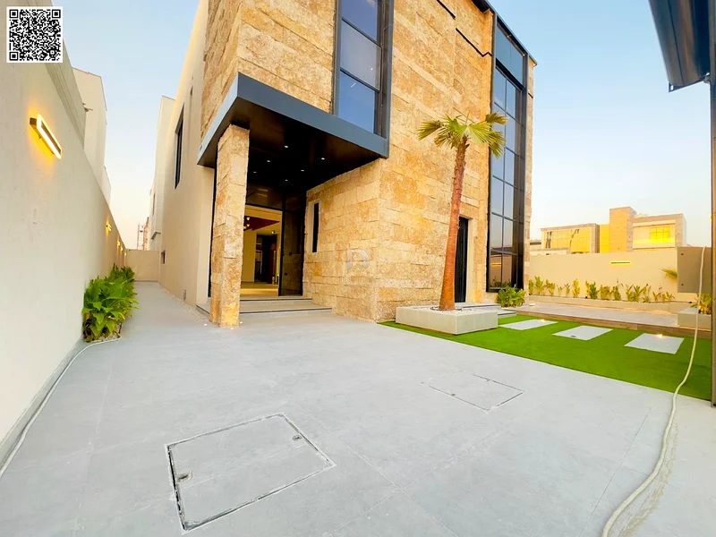 Luxury villa for sale in Al-Aliyah 5 master bedrooms and smart home system , price includes registration fees , ready for occupancy .63873719253505114