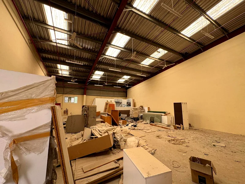 Warehouse for Sale in Al Quoz Ind. Area 2 – Prime Location, Great Investment63822996118275111