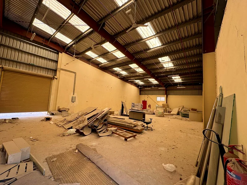Warehouse for Sale in Al Quoz Ind. Area 2 – Prime Location, Great Investment63822996118275112