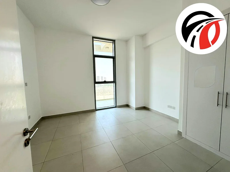 Spacious Apartment ! Park Facing ! Big Size ! With All Aminities ! Ready to Move63751682581122114