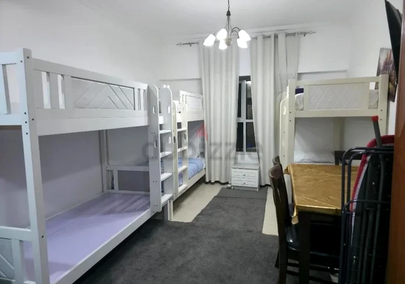 Space in Master Room – Barsha Heights – AED 1000 – Near Metro – Sheikh Zayed Vie63797914074882111