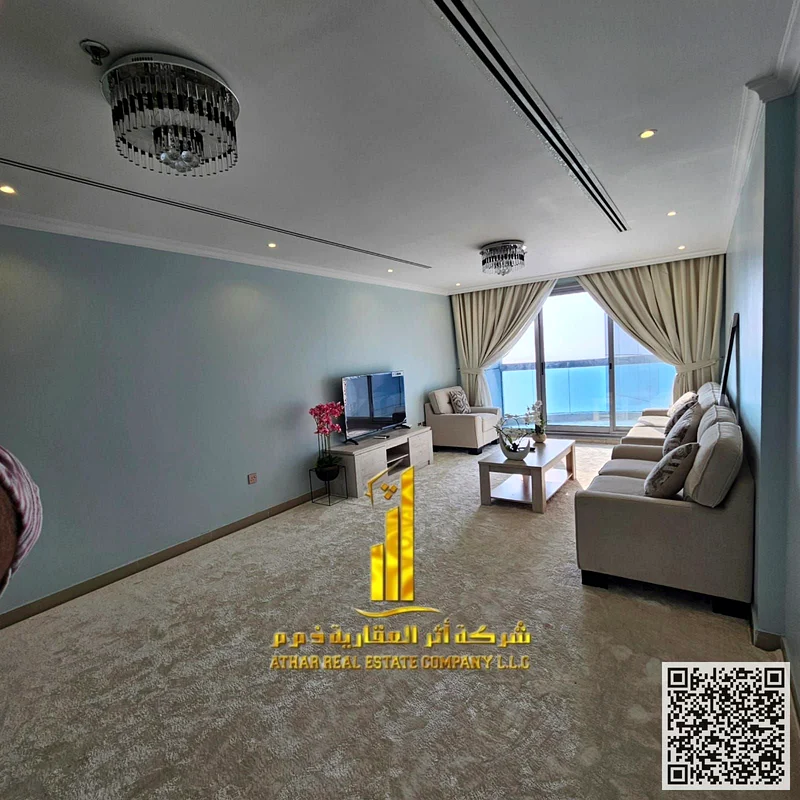 شقة فاخرة، غرفتين نوم وصالة، شرفة بإطلالة مفتوحة، مؤثثة بالكامل جديدة، تشمل جميع الفواتير، جاهزة للانتقال فورًا63838457293314110