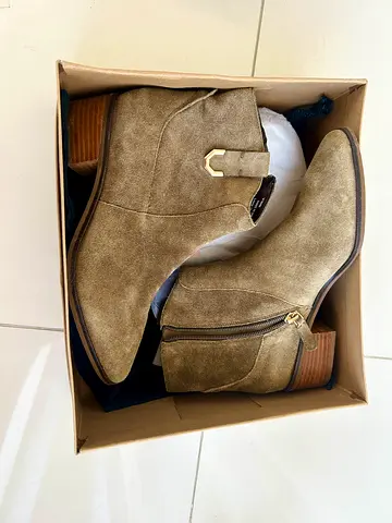 Cole Haan Womens Ankle Boots for Sale size 37-38