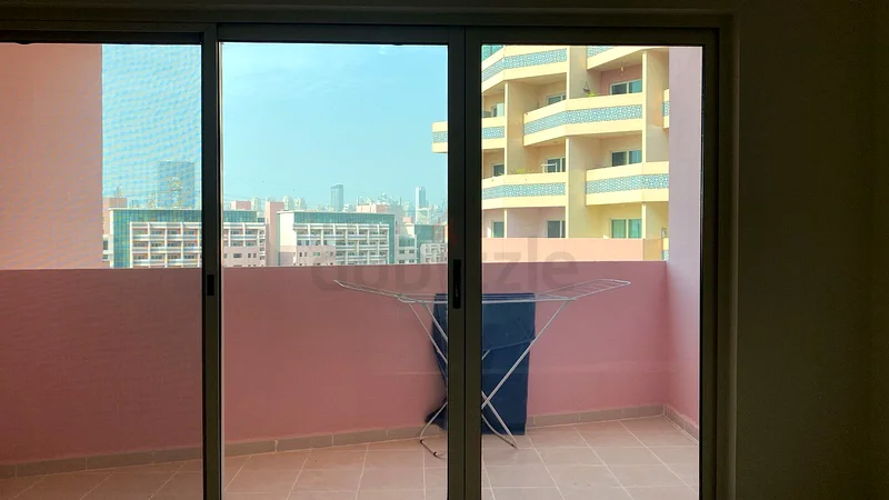 غرفة نوم رئيسية63797494047747111