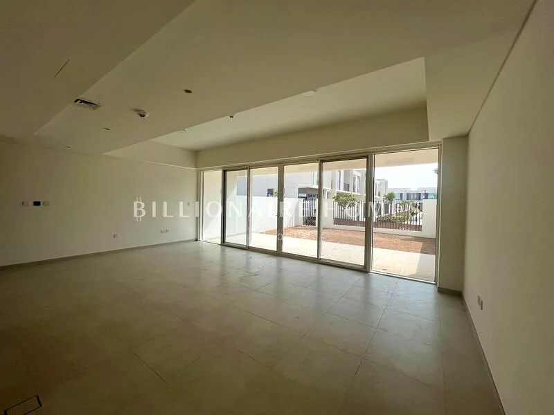 20+ وحدة خيارات | بالقرب من حديقة جيب | صف واحد63734257099905112