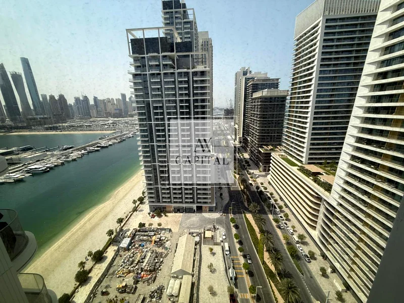 Modern 1BR | Prime Location | Emaar Beachfront63733597140738110
