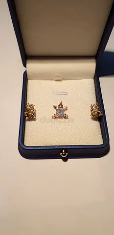 FROG EARRINGS 18K AND 14K GOLD SET TURTLE PENDANT, WHITE  DIAMONDS, TOTAL WEIGHT 6.3 GR