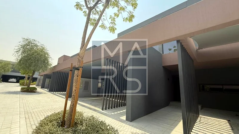 Luxury 3bhk  / Forest community / Smart Technology/ Perfect View63699653363713110